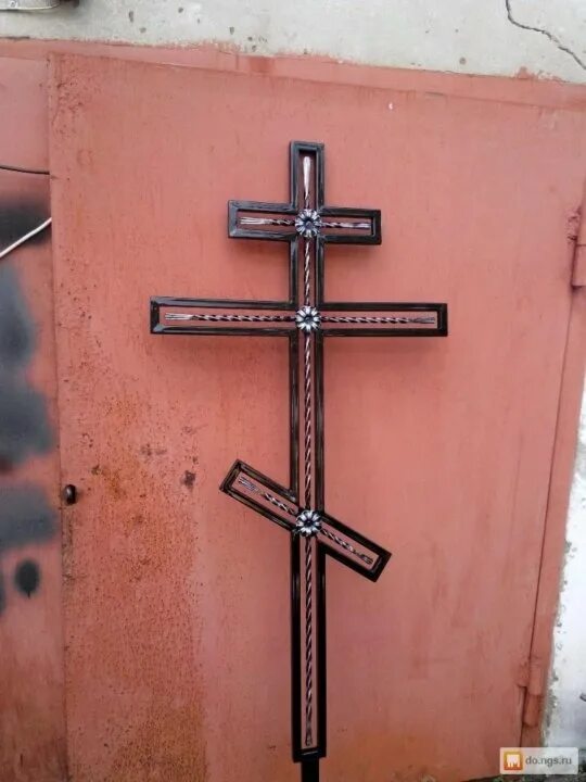 Православный Могильный крест. Православный кованый Могильный крест. Крест металлический. Крест Могильный металлический. Железные кресты на могилу фото