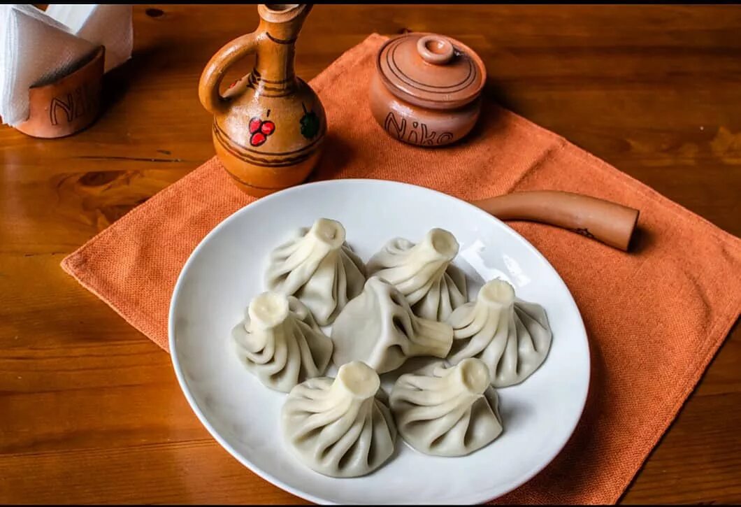 Литейный хинкали. Литейный хинкали. Деда хинкали санкт-петербург финляндский проспект. Патара хинкали. Пельмени полуфабрикаты.