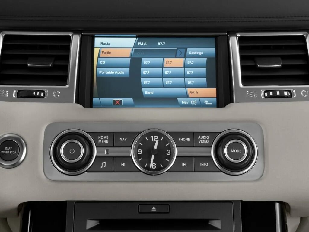 Рендж ровер 322 доукомплектовать блютуз штатным. Bluetooth range rover. Bluetooth range rover. Range rover display. Аукс в рендж ровер 2005.