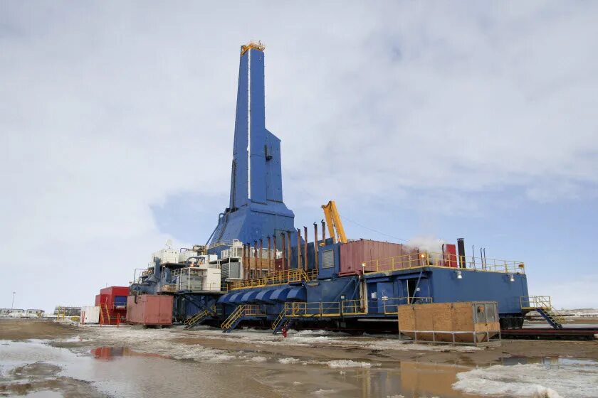 Буровой станок сб-55д-01. Буровая установка 6500/400. Буровая ястреб на сахалине. Mdt 141вк буровая. Буровой станок успк 5000.