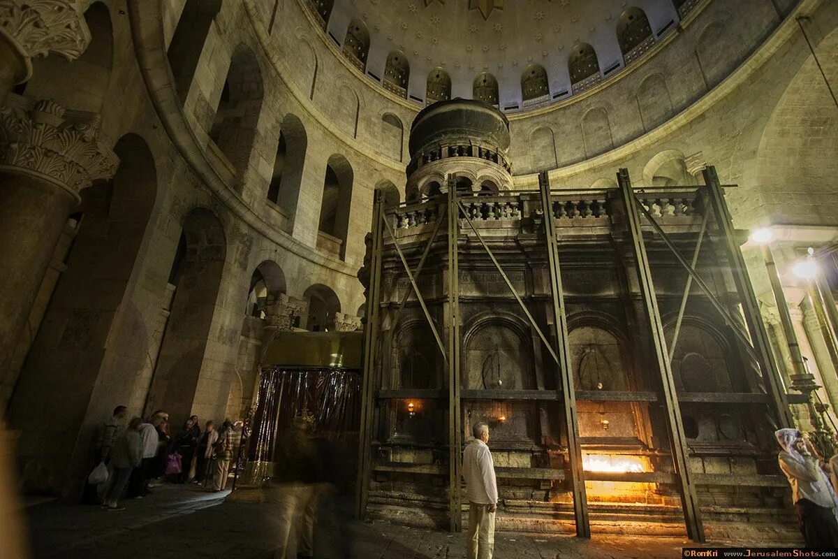 храм господень видео. кувуклия внутри сейчас. храм гроба господня в иерусалиме. храм в иерусалиме 2022. храм господень видео.