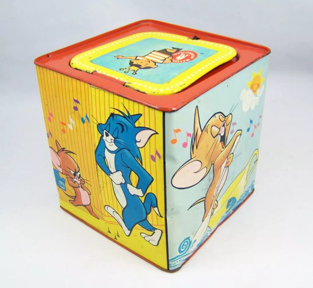 Tom box. Том и Джерри коробка. Музыкальная коробка. Музыкальная шкатулка Джек в коробке. Jack in the Box Mattel.