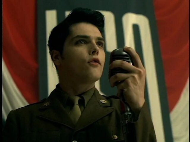 You of my. Джерард Уэй the Ghost of you. Майки Уэй the Ghost of you. My Chemical Romance the Ghost of you. The Ghost of you my Chemical Romance майки Уэй.