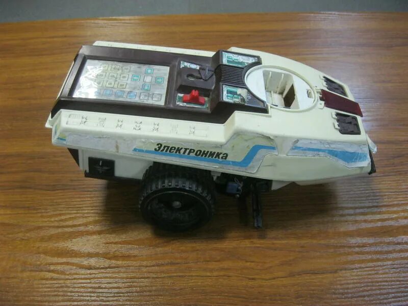 программируемый планетоход «электроника им-11». луноход электроника им-11 ссср. луноход электроника. луноход электроника. луноход электроника им-11.