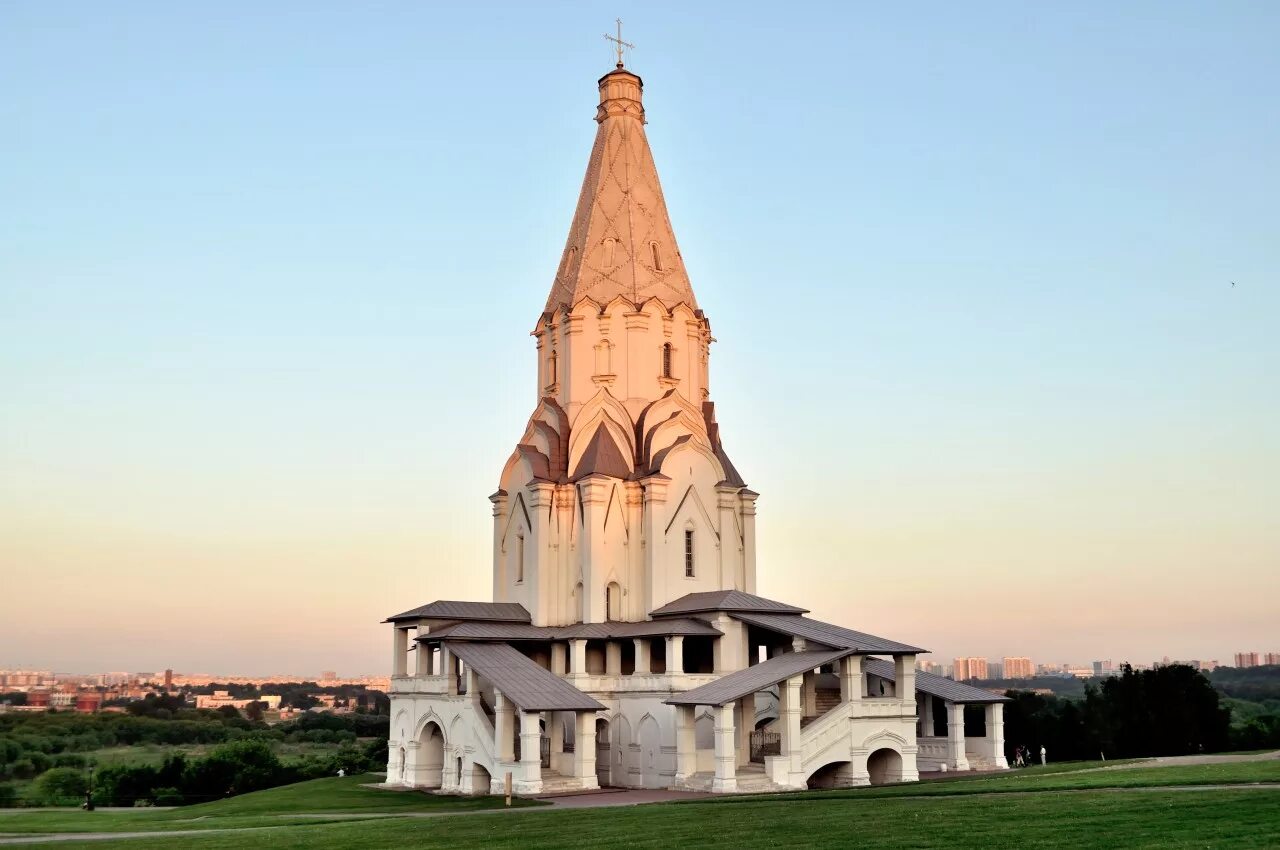 церковь вознесения господня в коломенском. церковь в коломенском архитектура. храм вознесения в коломенском москва 1532. церковь в коломенском архитектура. церковь вознесения господня в коломенском москва.