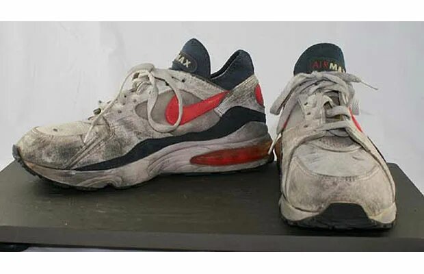 Старые кроссовки найк. Nike Air 1990. Найк кроссовки 90 годов мужские. Кроссовки найк 1990-2005. Старые кроссовки.