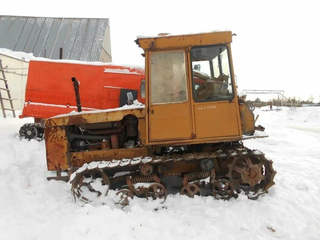 Комбайн нова с подборщиком. Мтз-80 205в. Навесной от юмз 6. Авторазбор тракторов в ульяновской области. Мтз 80 трактор прицепное.