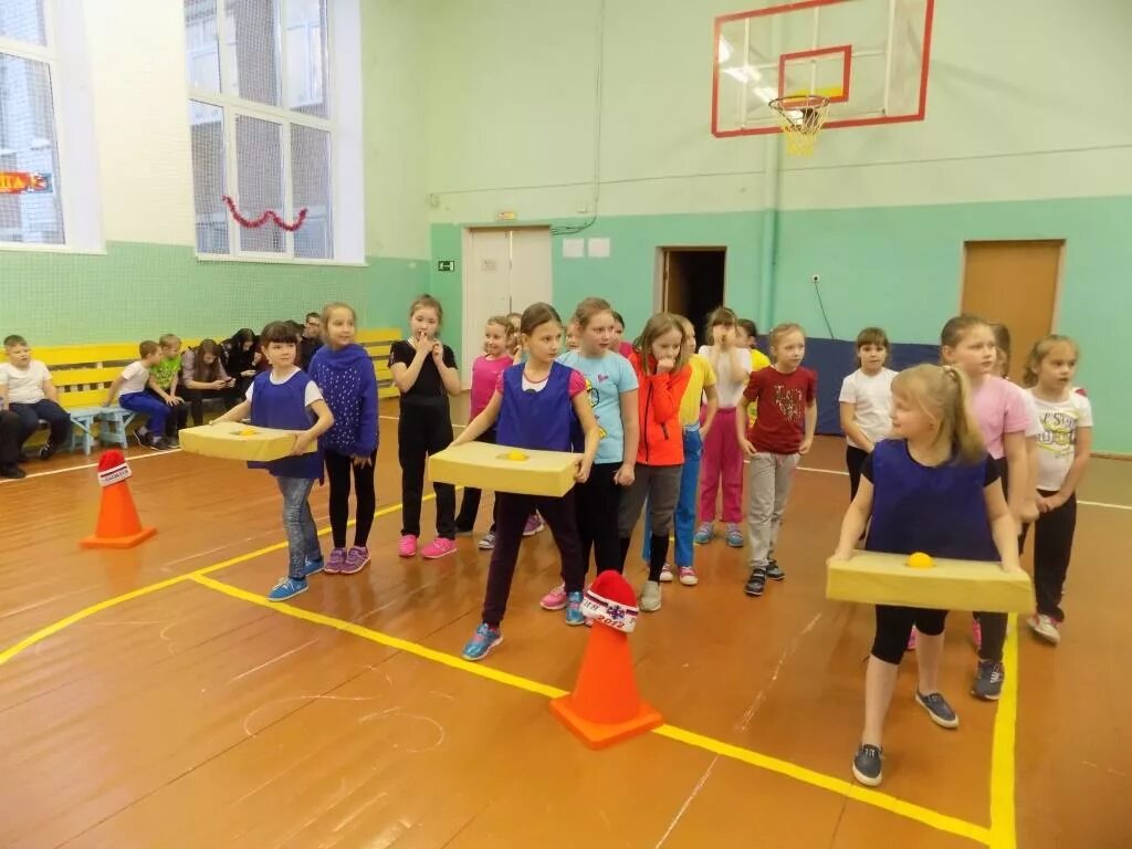 Зимние эстафеты для детей на улице. Спортивные эстафеты для детей. Спортивные игры для детей. Зимние эстафеты для детей на улице для школьников. Зимние эстафеты для детей в помещении.