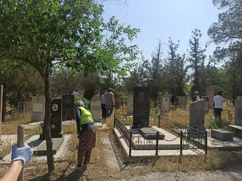 арабское кладбище. татарские могилы. можно ли мусульманам на христианское кладбище. мусульманское кладбище. можно ли мусульманам на христианское кладбище.