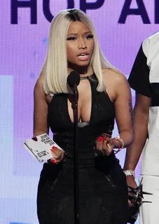 Nicki minaj plain