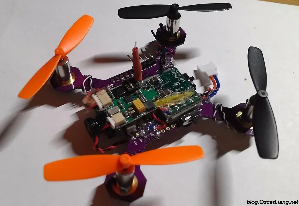 Микро fpv дроны. Микро дрон fpv. микро fpv машинка с камерой. fpv quad. микро fpv гончиние.