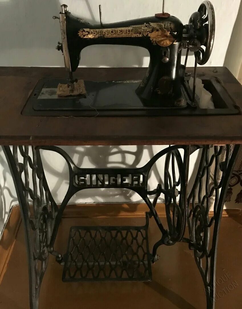 Зингер швейная машинка 1902н. Сингер швейная машинка. Продать машинку зингер. Швейная машинка (zinger super 2001). Продать машинку зингер.