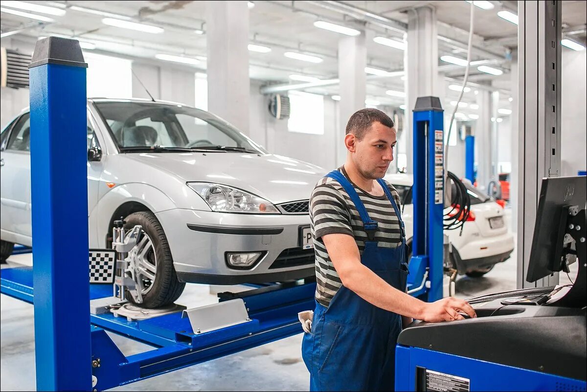 Ремонт авто нижегородский. Car service station. Восток авто нижний новгород бурнаковская. Автосервис камаз. Автосервис восток авто.