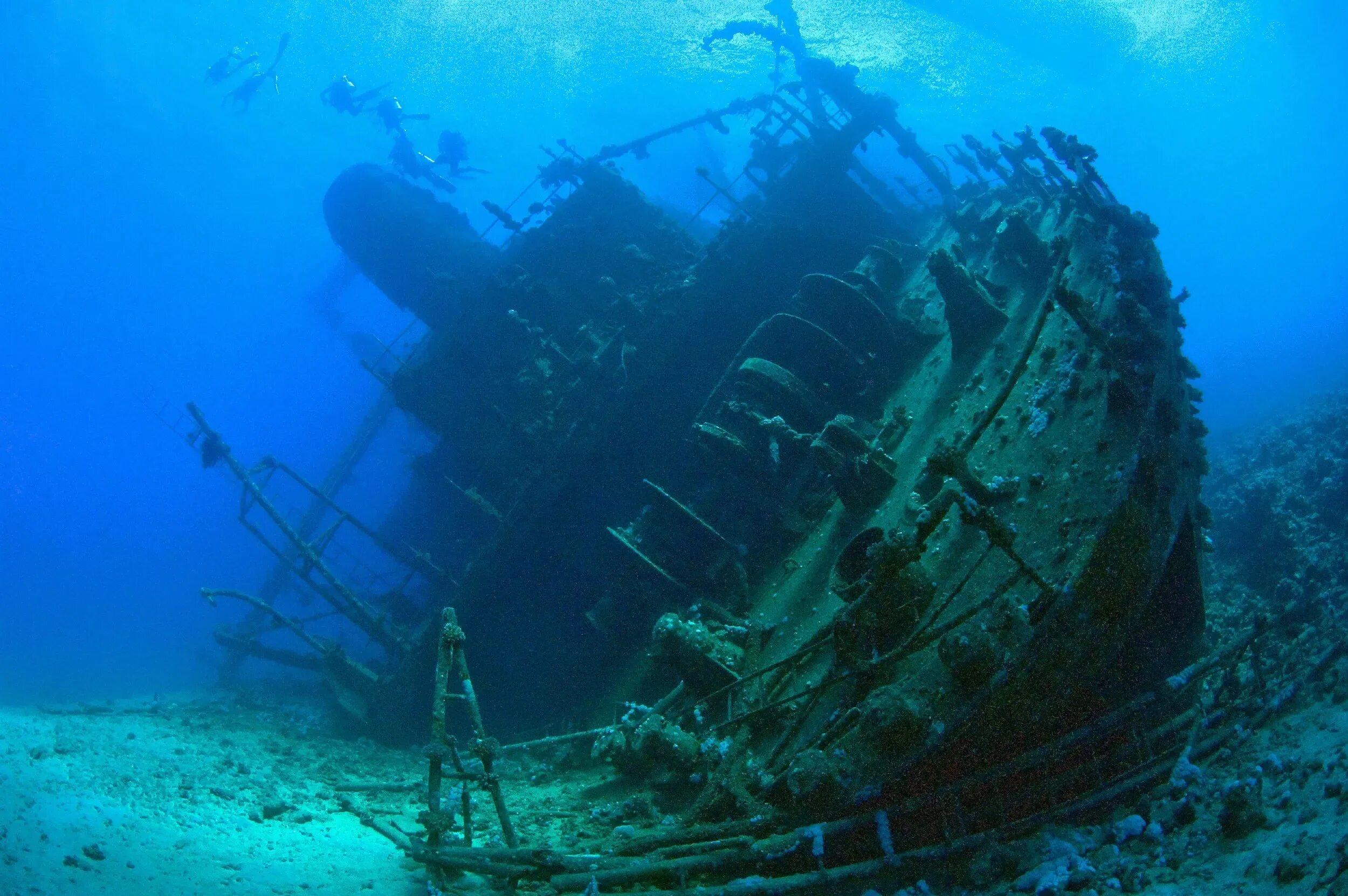 Корабль на сколько в воде. Корабль ss thistlegorm, красное море. архипо-осиповка затонувший корабль. шарм эль шейх затонувший корабль тистлегорм. ss thistlegorm затонувшие корабли.