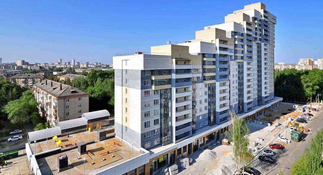 новостройки екатеринбурга уралмаш. жк российский новая аллея. дворы екатеринбурга. екатеринбург новый спортивный центр. темп на улице.