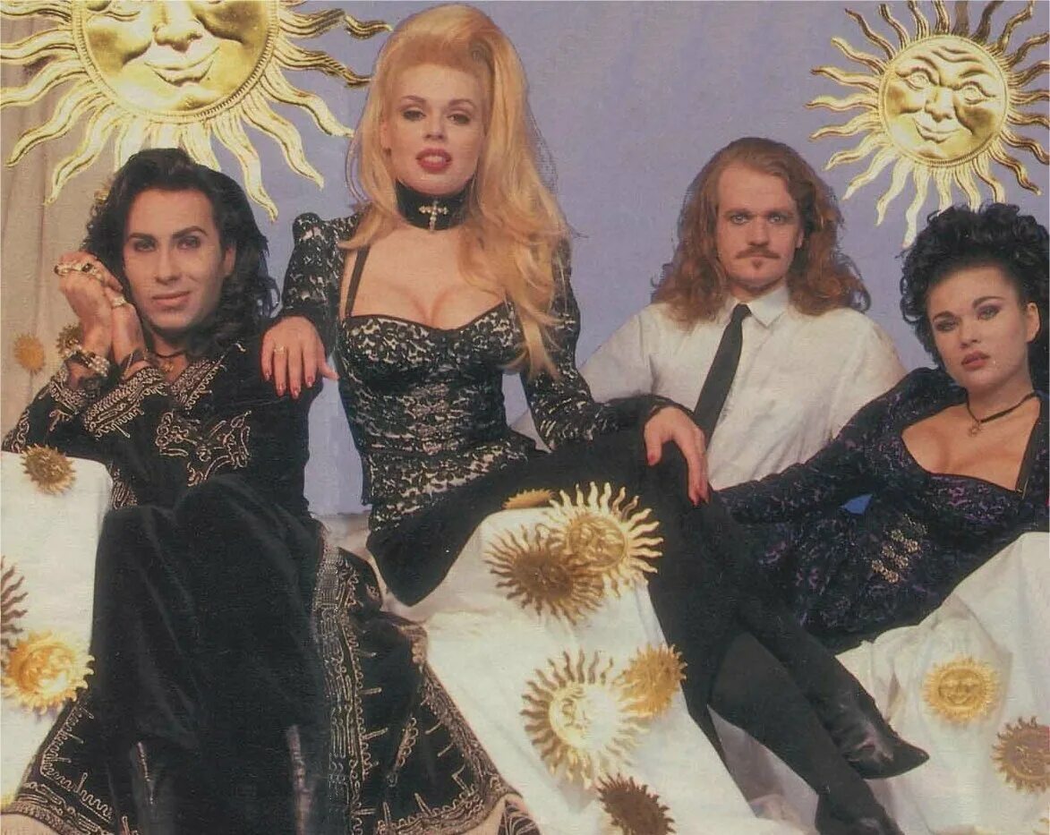 Трио 90. Группа Army of lovers. Army of lovers Микаэла де ла кур.