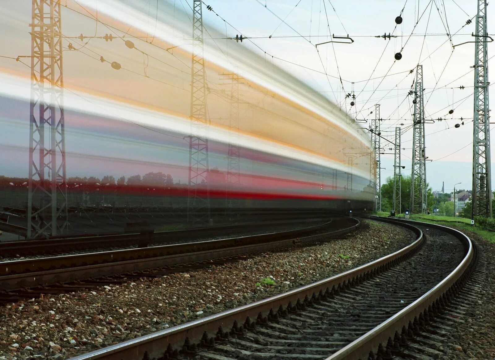 Фпк вагон ржд что это такое. Скоростные поезда швейцарии. Вагон поезда. Поезд томск адлер. Sncb поезд близко.