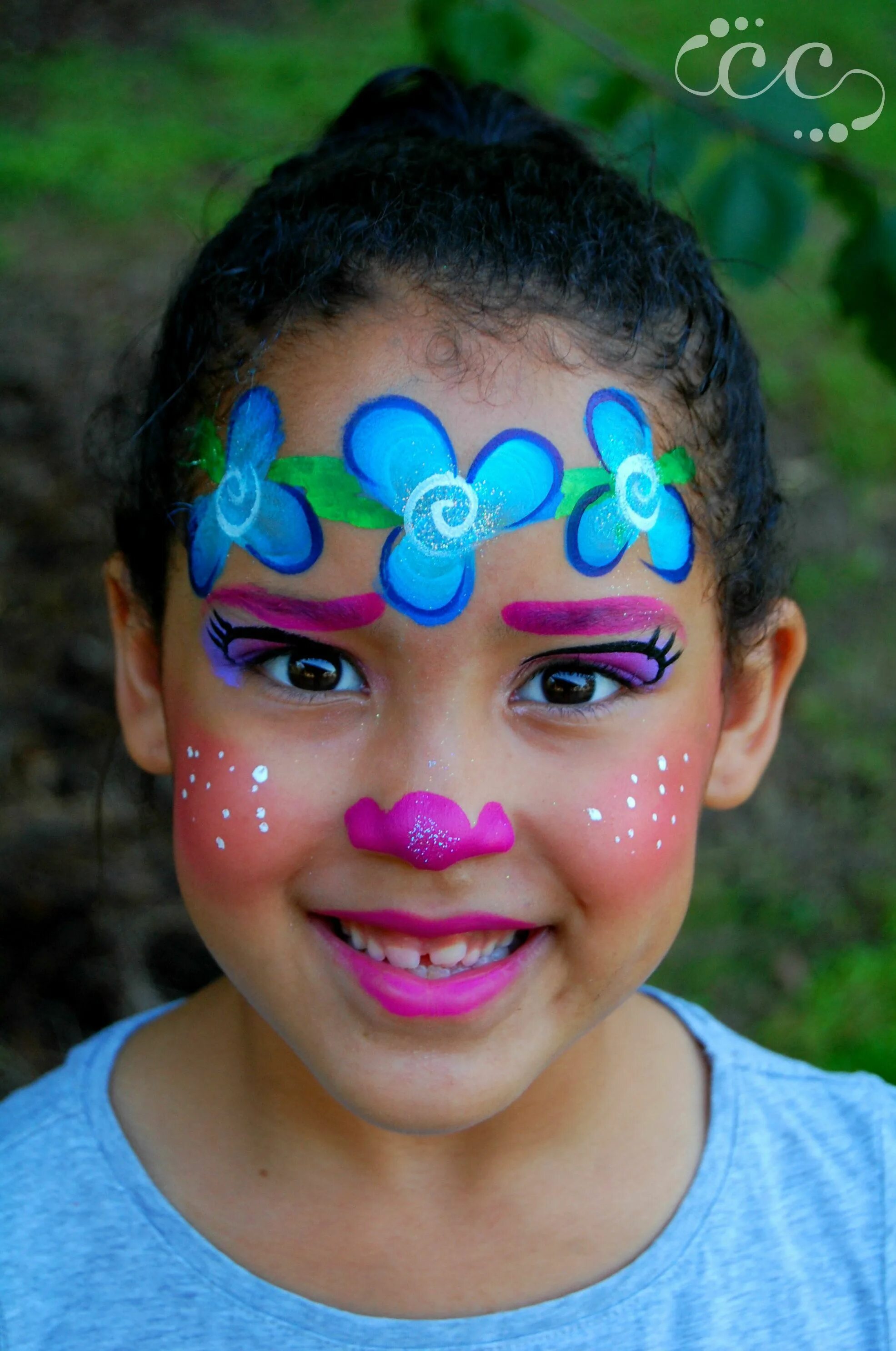 Аквагрим детский. Гримм хеллоу китти для детей. Аквагрим детский. Грим для детей. Аквагрим для девочек.