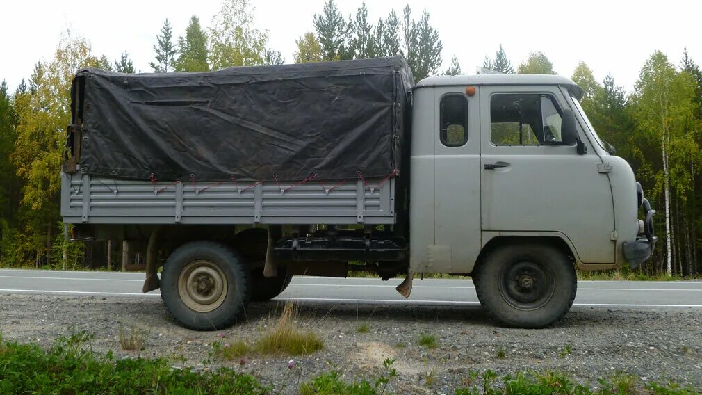 Уаз 39095 бортовой. Уаз 3303 со спальником. Уаз со спальником. Уаз 3303 со спальником. Уаз 39095 характеристики.