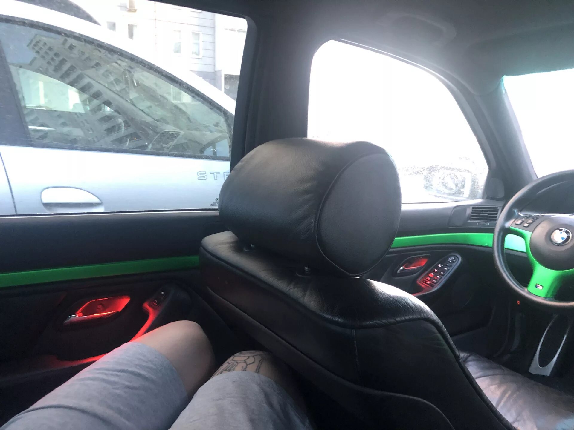 Подсветка е39. Подсветка ручек е39. подсветка ручек бмв е39. подсветка салона е39. подсветка внутренних ручек бмв е39.