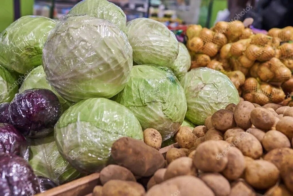 Плод коробочка у пасленовых. Свойства культурных растений. Картофель морковь капуста. Яблоко груша слива. Что не плод малина яблоко картофель капуста.