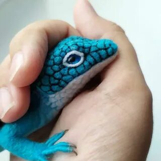 Змея из шерсти сухое валяние