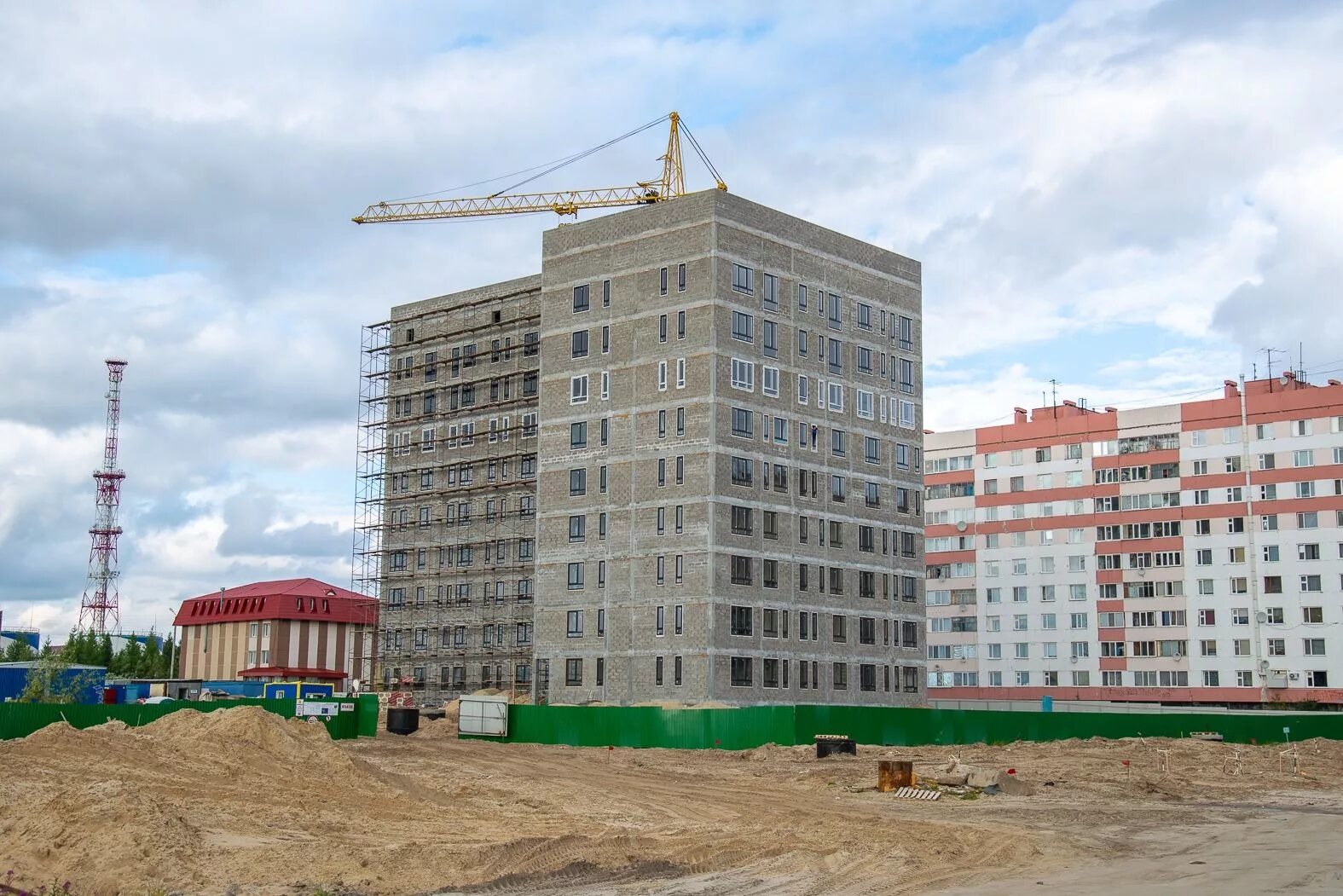 новый дом отзывы. стройка небес. жк на ипподромной саратов кронверк. новый уренгой новые жк. ваш новый дом.
