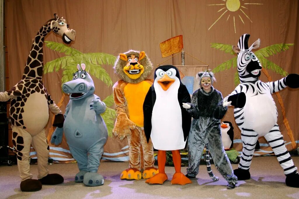 шоу ростовых кукол для детей. представление ростовых кукол. ростовая кукла для театра. ростовые куклы в театре. театр софит воскресенск.