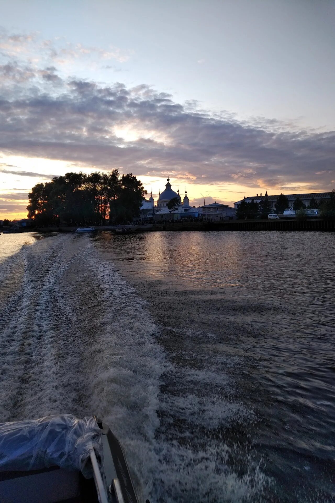 Погода устье усть кубинский район вологодская. Устье-Кубенское Вологодская область. Устье Кубенское Вологодская область 2022. Кубенское озеро Вологда. Устье-Кубенское Вологодская область день лодки.