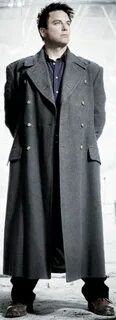 Пацаны пальто актер