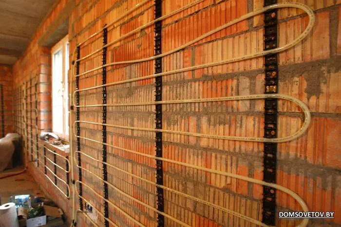 теплая стена. теплые стены в доме. монтаж теплой стены. теплый пол на стену. тёплые стены водяные.