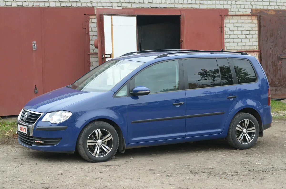 Volkswagen туран 2010. Vw touran ii 2010. Volkswagen touran 2010 года. туран 2010 год. тауран фольксваген туран.