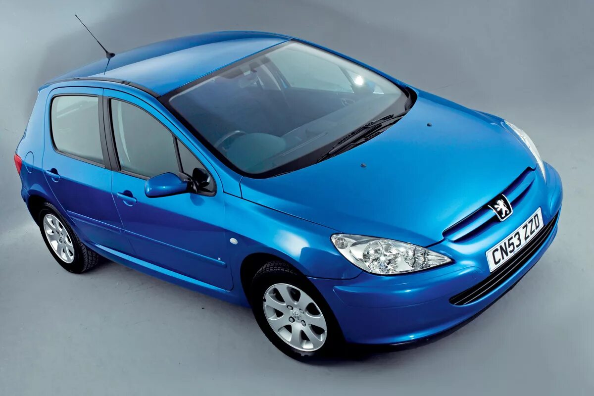 Пежо 307 какие двигатели. Peugeot 307. Пежо 307 хэтчбек. Peugeot 307 хэтчбек 2001-2008. Пежо 307 хэтчбек 2002.