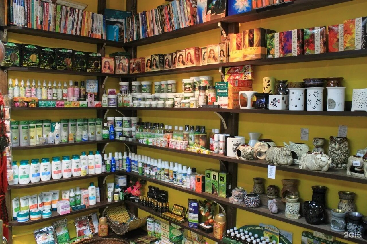 магазин трех товаров