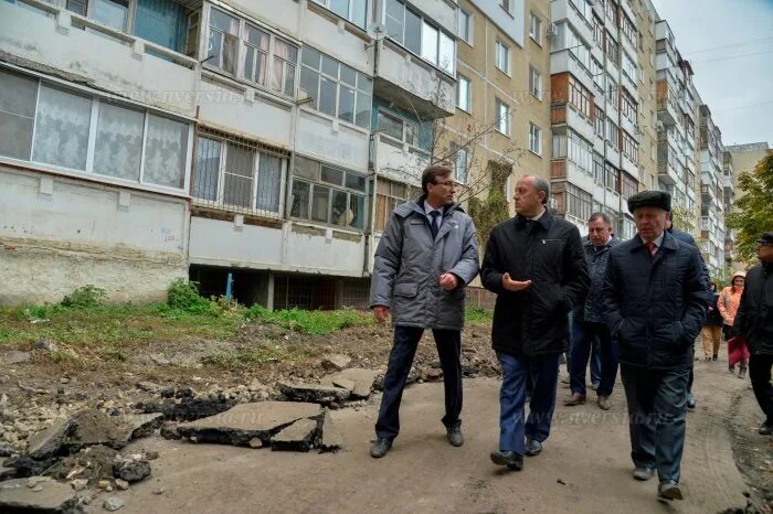 Благоустройство Саратов заводской район. Саратов благоустройство города. Саратов заводской район 4 жилучасток. Фабричная 1 Саратов благоустройство.