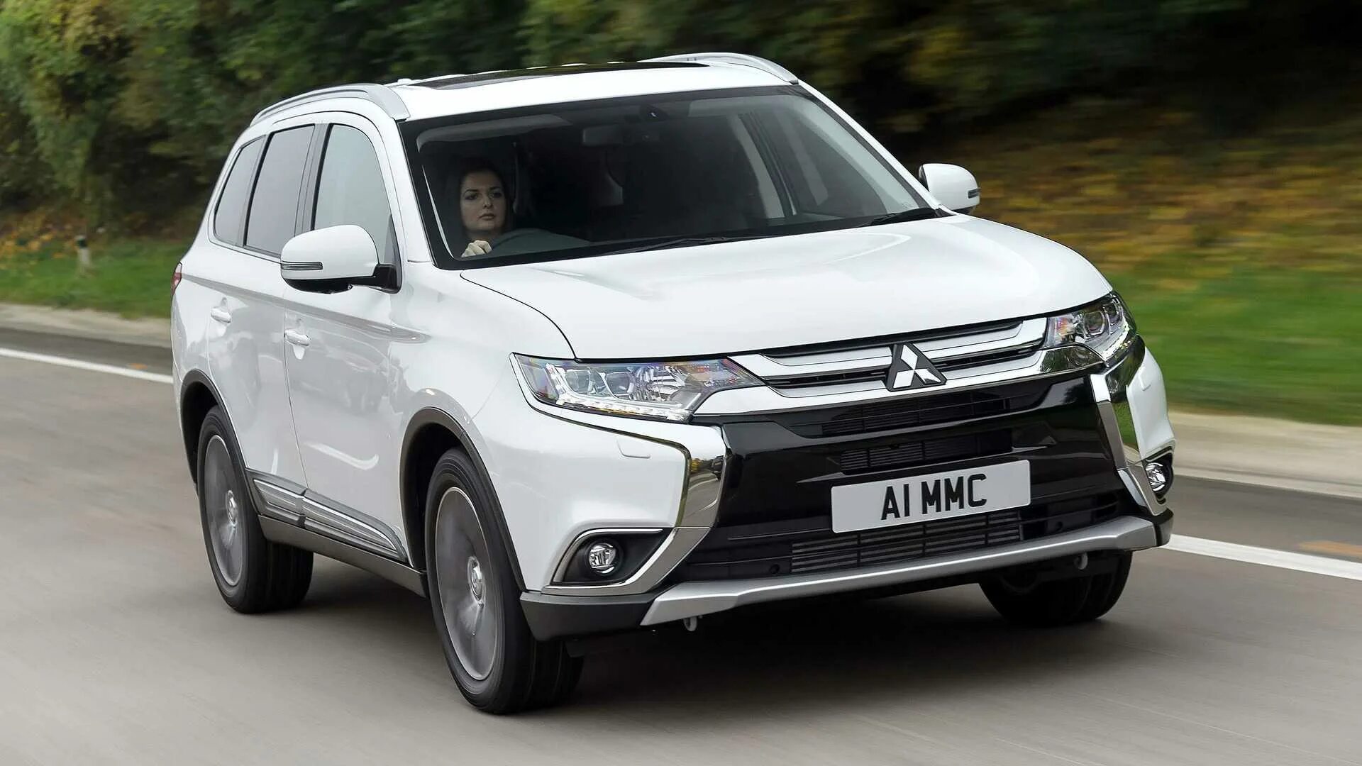 Mitsubishi Outlander 2019. Mitsubishi Outlander 2019 дизель. Митсубиси Аутлендер 4. Митсубиси Аутлендер 19 года. Мицубиси аутлендер обзор