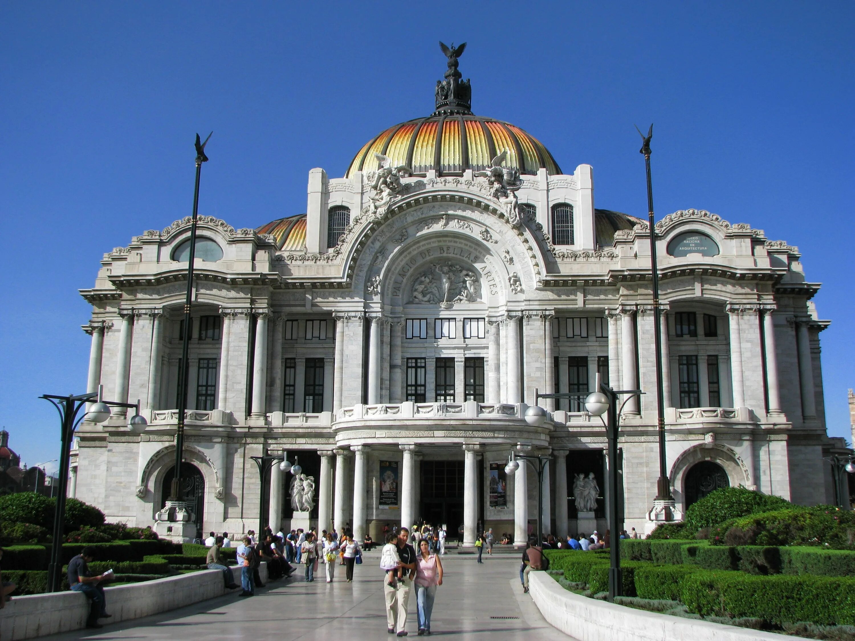 Bellas artes. Дворец изящных искусств Мексика. Дворец в Мехико. Дворец изящных искусств Мехико внутри. Национальный дворец Мексики.