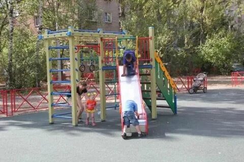 Детский городок зил
