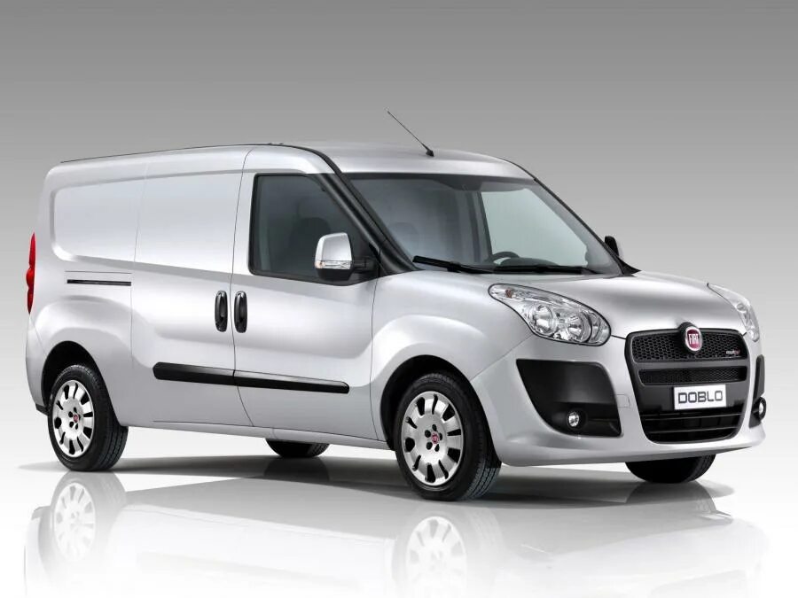 Fiat maxi. Fiat Doblò Maxi. Fiat Doblo Cargo. Fiat Doblo Maxi 2010. Fiat Doblo Cargo Maxi.