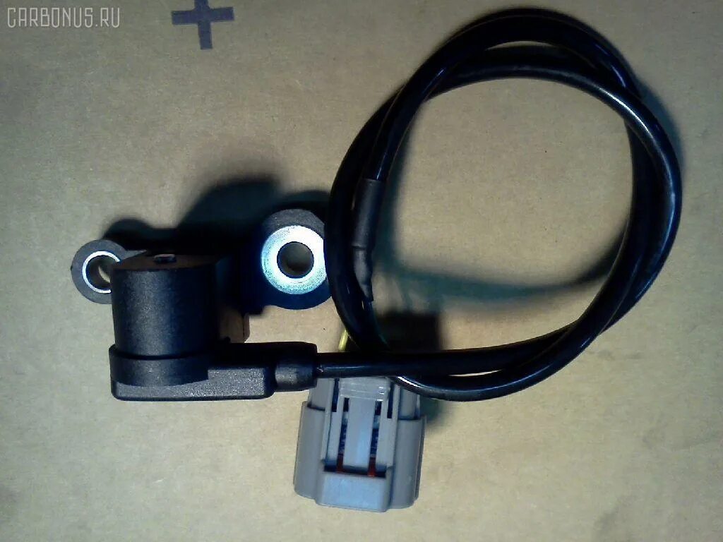 Датчик положения коленвала мазда. Датчик распредвала мазда капелла 1999. Датчик вала мазда 6 gg. Датчик коленвала мазда атенза. Разъем датчика коленвала мазда 6 gh.