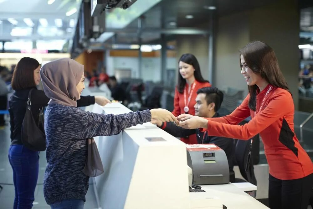 Надпись check in. How to check in. მაღვიძარა check in. Check in Desk korean Air. Early check in