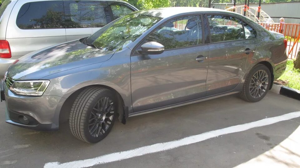 Диск скад сиена. Скад сиена графит r16. jetta 6 диски скад. скад сиена графит r16 на машине. скад stiletto r18 jetta 6.