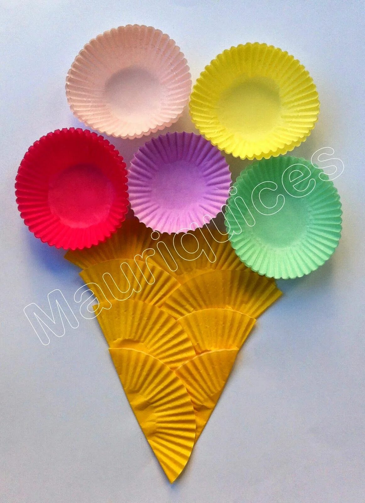 поделки из фоамирана своими руками. поделки форма. формочки для печенья своими руками из жестяных банок. поделки форма. поделки форма.