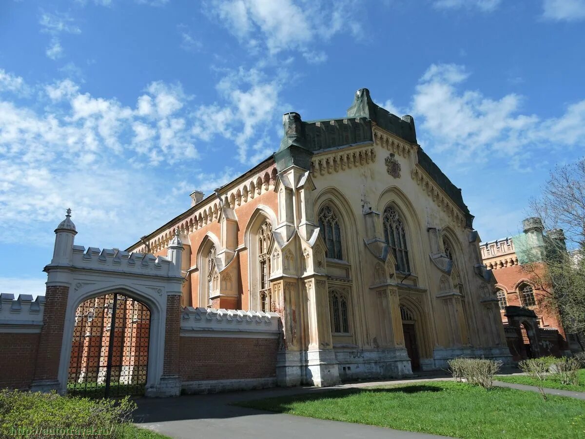 Императорские дворцовые конюшни Петергоф. Императорские конюшни в Петергофе. Готические дворцовые конюшни Петергоф. Н.Л. Бенуа. Дворцовые конюшни. Петергоф (псевдоготика). 1848 – 1855.. Императорские конюшни