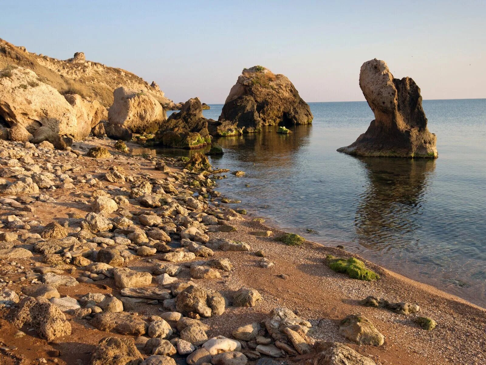 Мыс салачик генеральские пляжи. Генеральские пляжи на азовском море в крыму. Генеральские пляжи азовское море. Азовское море в крыму. Мыс зюк курортное.