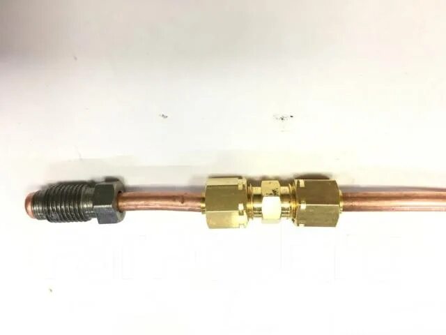 Фитинг накидн гайка тройник 1540 10/8. Volvo vl71 соединитель шлангов гидравлики. 75. Соединитель тормозных трубок 4. Соединитель 4.