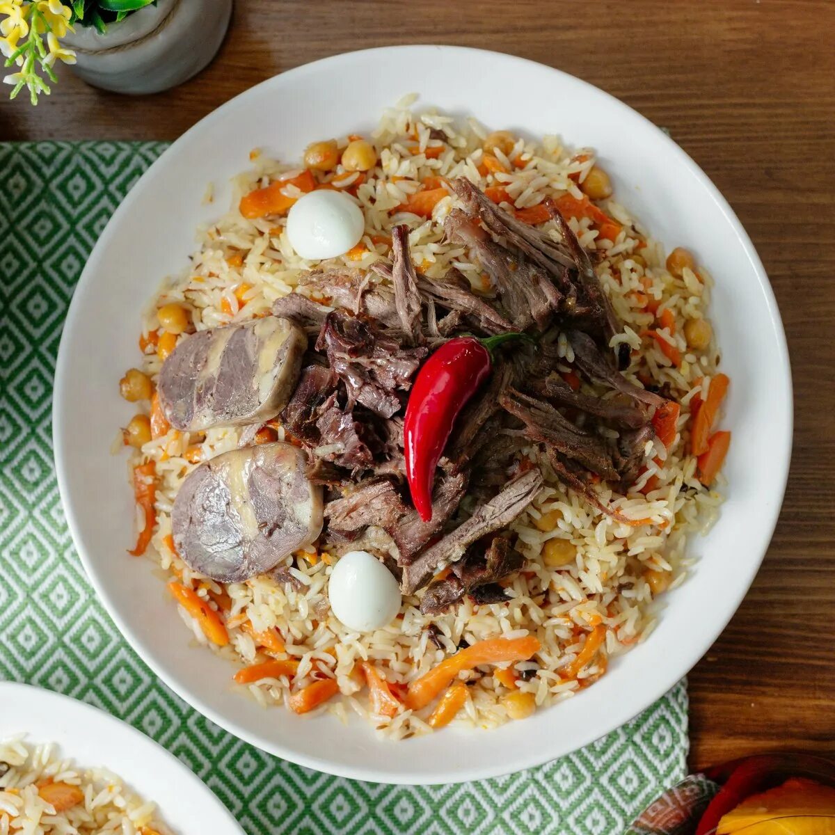 Plov узбекский. Плов Ташкентский с казы. Ош палов. Ош палов Самарканд.