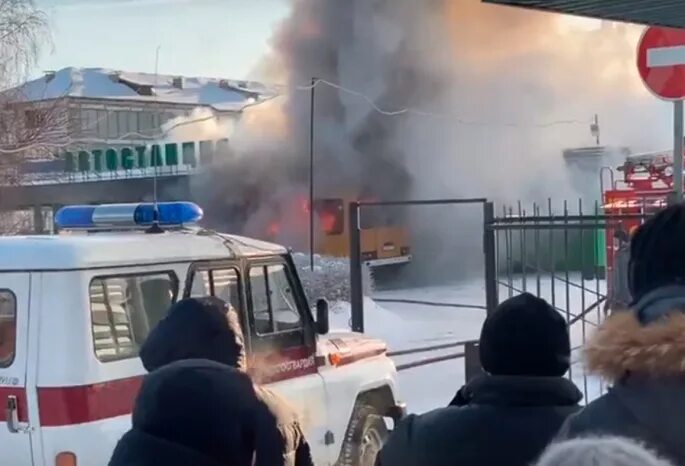 Автовокзал Омск Большеречье. ЧП Большеречье. Пожар на автовокзале.