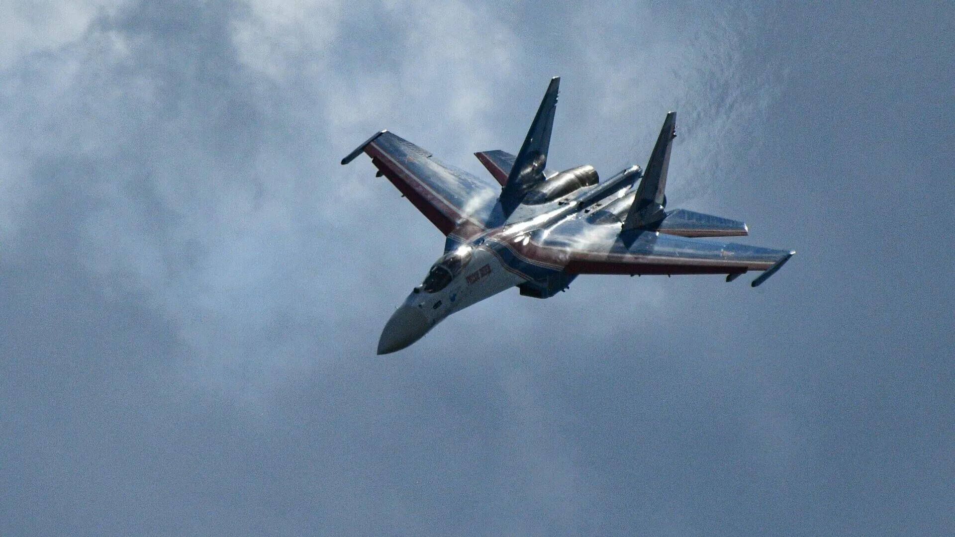 Взлет 2022-07-08 (211-212). Новый самолёт россии. Самый красивый истребитель. Самолёт судного дня россии на параде. 2022 самолет четырехмоторный вечер.