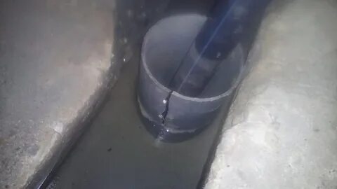 Замерзли трубы куда звонить